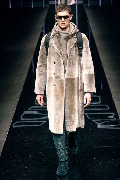 Look 103
